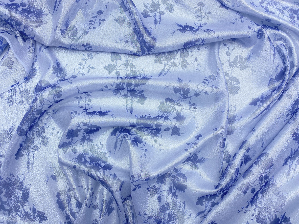 Ткань Шёлк  с люрексом  серого цвета с принтом синие ветки 46840 2