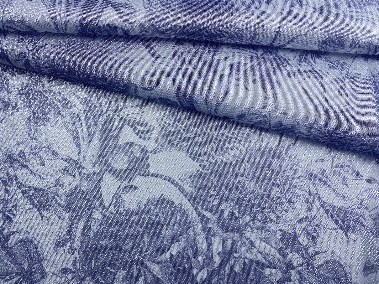Ткань Шёлк с люрексом серого цвета с принтом цветы и листья  46848 1